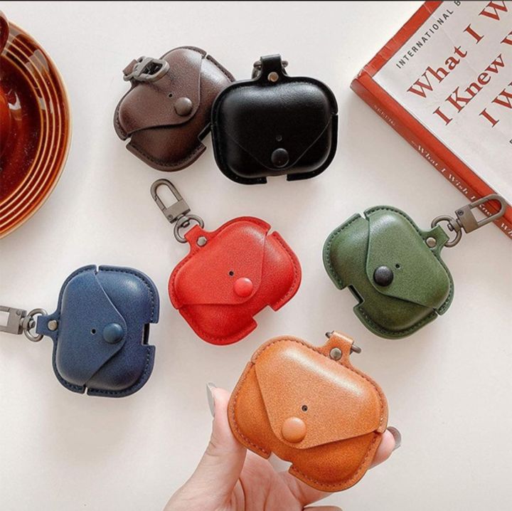 Airpods%20Pro%202nd%20Generation%20Leather%20Case%20Premium%20Quality%20Durable%20Cover%20-%20Image%202