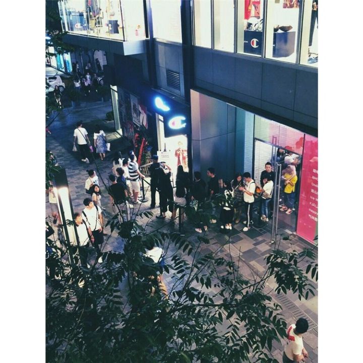 Large%20Capacity%20Queen%20Yibo%20Shoulder%20Bag%20Waist%20Bag%20Outdoor%20Chest%20Bag%20Men's%20Messenger%20Bag%20Same%20Embroidery%20Sports%20Japan%20-%20Image%208