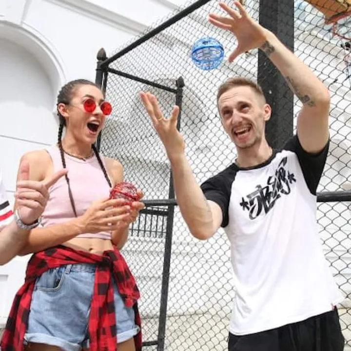 Flying%20Spinner%20Ball%20%20-%20FlyNova%20-%20Inovative%20-%20Image%204