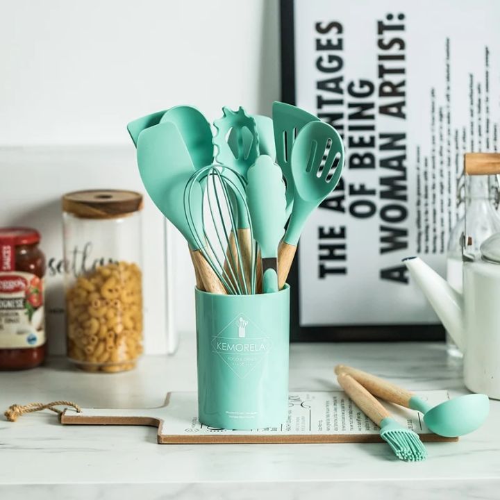 Silicone%20%20Kitchenware%20%20spoon%20%20set%20Non-Stick%20Cookware%20Utensils%20Set%20Spatula%20Shovel%20Egg%20Beaters%20Wooden%20Handle%20Cooking%20Tool%20Set%2013%20pcs%20%20Kitchen%20Spatula%20Gel%20Kitchenware%20Gadgets%20Ladle/Spoons%20Silicone%20Measuring%20Silica%20Colander%20and%20for%20Utensil%20Brush%20Spoon%20Heat%20-%20Image%203