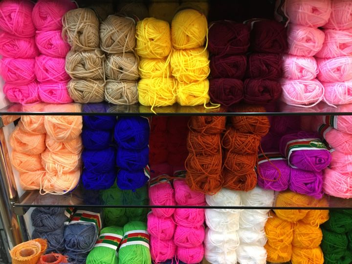 Wool%20yarn%20for%20Knitting%20and%20Crochet%20-%20Kangaroo%20/%20Apple%20Brand%20-%20Image%202