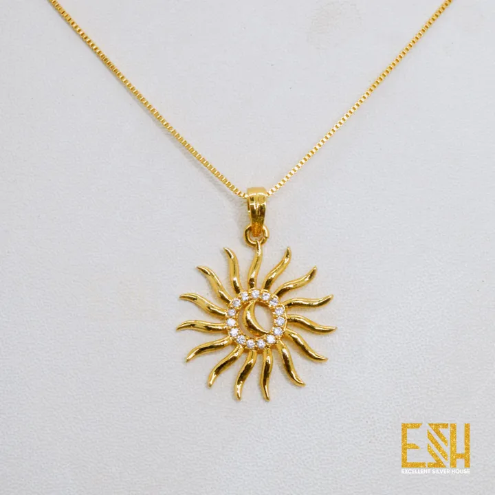 Gold%20Plated%20Guaranteed%2001MM%20New%20Trend%20Stylish%20Box%20Chain%2018%20Inch%20Short%20Beautiful%20Design%20With%20New%20Sun%20Theme%20Fixed%20Stone%20Pendant%20-%20Image%202