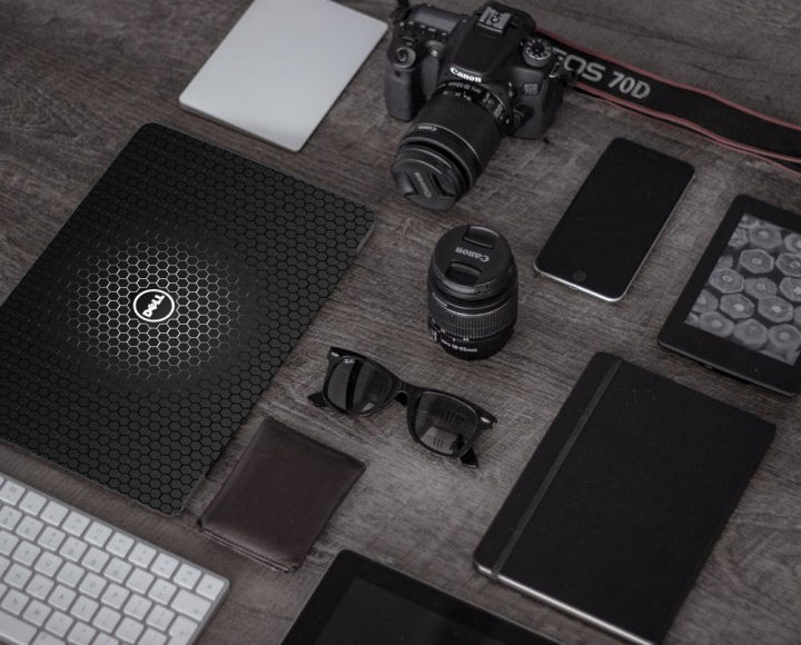 Dell%20Laptop%20Skin%20Protector%20Sticker%20With%20High%20Quality%20Matt%20Laminate(For%2014%20inch%20Laptops)%20-%20Image%203