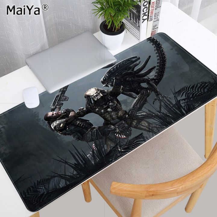 Predator%20Gaming%20Player%20Vs%20Mousepad%20All%20For%20180X220X2Mm%20Size%20And%20Mousepad%20Computer%20Mouse%20Pad%20250X290X2Mm%20Csgo%20Game%20Alien(A4_Lock%20Edge%2040X90Cm)%20-%20Image%208