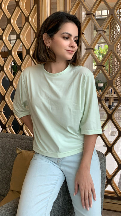 Mint%20Green:%20Oversized%20Crop%20T-Shirt%20-%20Embrace%20Effortless%20Style%20and%20Comfort%20in%20this%20Mint%20Green%20Delight.%20-%20Image%203