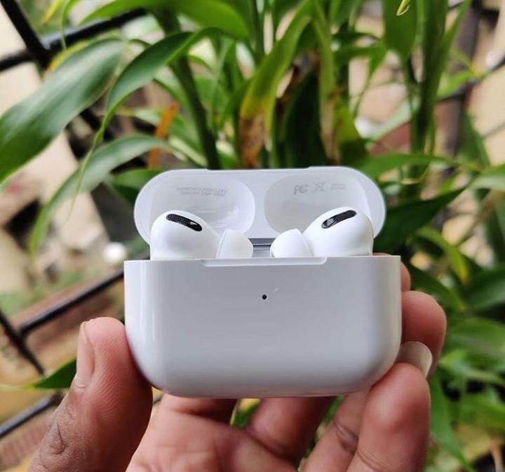 Air%20Ear%20Pods%20Pro%20with%20Wireless%20Charging%20Case%20Headset%20Earphones%20Headphones%20earphones%20headset%20for%20iOS%20&%20All%20Mobile%20Phone%20-%20Image%208