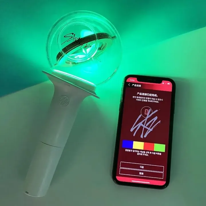 Fashion%20Kpop%20Lightstick%20for%20Strayed%20Kids%20Lightstick%20With%20Bluetooth%20Concert%20Hand%20Lamp%20Glow%20Light%20Stick%20Flash%20Lamp%20Fans%20Collection%20-%20Image%206