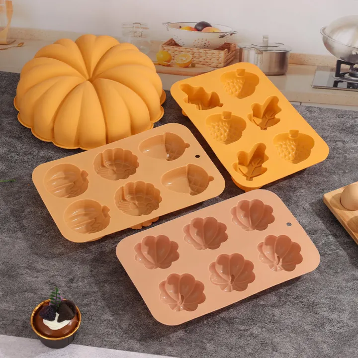 Easy%20to%20clean%20Pumpkin%20cake%20mold%20High-quality%20Flexible%20mold%20Durable%20silicone%20Silicone%20bakeware%20pan%20Halloween-themed%20Non-stick%20surface%20Chocolate%20mousse%20mold%20for%20Halloween%20party%20decorations%20Thanksgiving%20dessert%20making%20DIY%20baking%20at%20home%20Professional%20pastry%20-%20Image%204