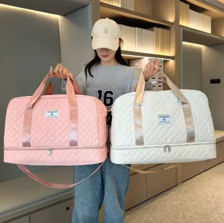 Large%20Capacity%20Travel%20Bag%20NEW%20-%20Image%202