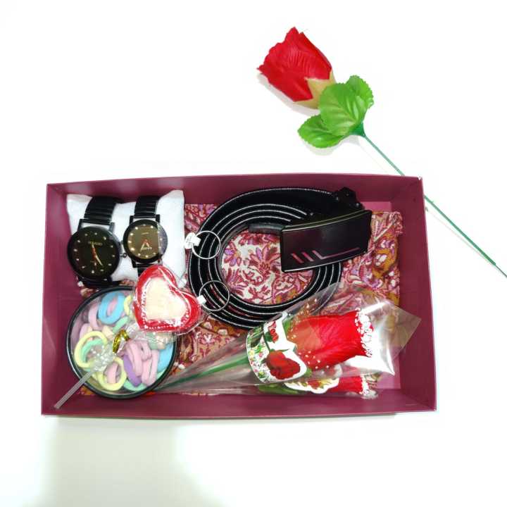 Gift%20Box%20Couple%20Valentines%20Day%20Gift%20Pack%20for%20Girlfriend%20Boyfriend%20Husband%20Wife%20Fiance%20Beautiful%20Basket%209pcs%20Couple%20Items%20Decorated%20Couple%20Gift%20Box%20Watch,%20Rings,%20Belt,%20Hairband,%20Rose%20Flower,%20Free%20Lolipop%20Customized%20Valentine,%20Birthday,%20Anniversary%20Gift%20-%20Image%203