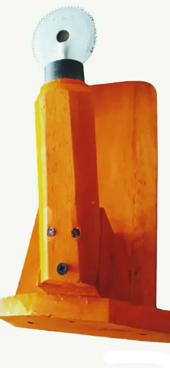 coconut%20scraper%20wooden%20table%20top%20-%20Image%204