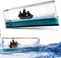 Floating Pirates Ship Wave Cruise Ship Decoration, Car Interior Dashboard Decoration Floating Ship Titanic and Pirates of Carrabin Ship Stress relief. 
