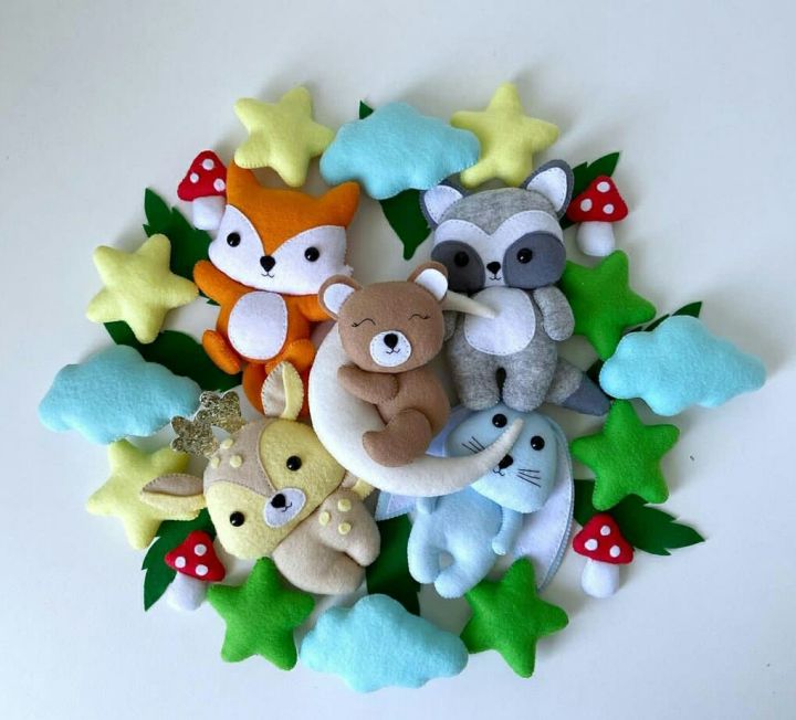 Colourful%20Animals%20Baby%20cot%20mobile%20-%20Image%202