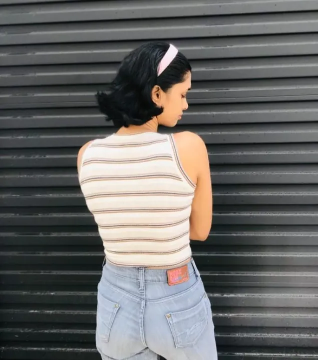 Nessie%20Black%20Essence%20Stripe%20Sleeveless%20Crop%20Top%20T-shirt%20-%20Image%205