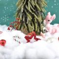 Christmas Fake Snow Cotton Like Artificial White Snow Fluffy Fiber Stuffing Snow Covering for Winter Christmas Tree Decoration. 
