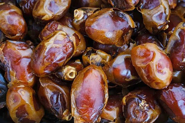Dates%20Khalas%20by%20Nutty%20Frutyss%20200g%20-%20Image%203