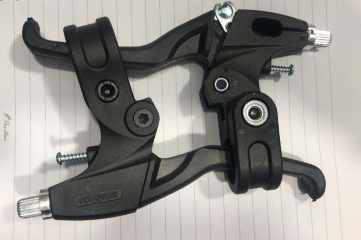 Bicycle%20Brake%20Lever%20MTB%20PVC%20with%20Steel%20Cable%20Joint%20and%20Normal%20Levers%20-%20Image%202