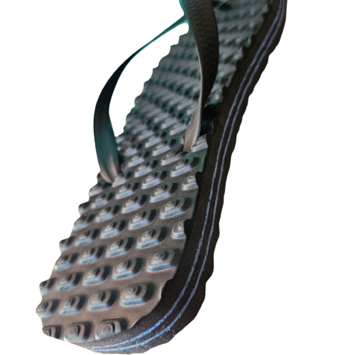 Home%20and%20Outdoor%20Durable%20flip%20flops%20Rubber%20Slippers%20for%20Ladies%20and%20boys%20new%20design%20-%20Image%207