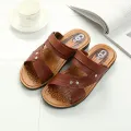 IELGY men's comfortable soft bottom beach sandals. 
