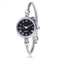New 2025 Luxury Fashion Bracelet Watch Ladies Casual Dress Watch for Women. 