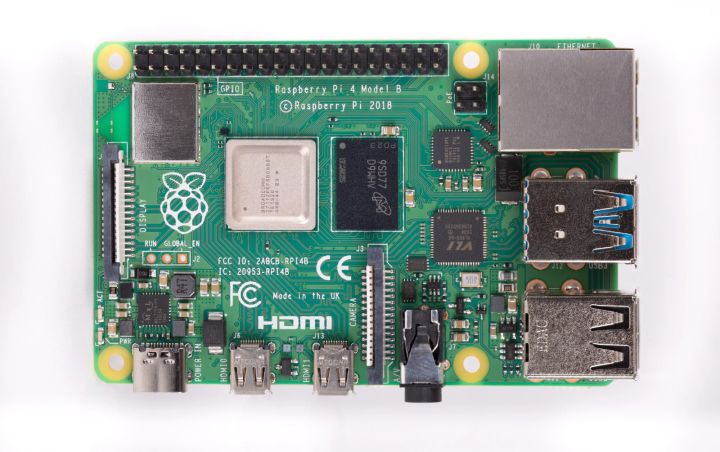Raspberry%20Pi%204%20Model%20B%204GB%20Original%20Quad%20Core%2064%20Bit%20WiFi%20Bluetooth%20-%20Image%207