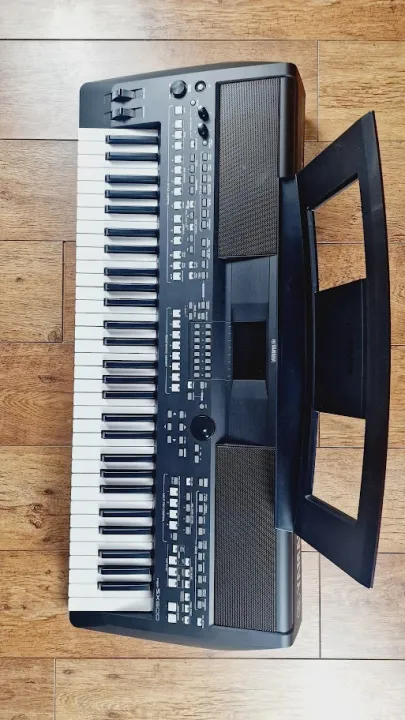 Yamaha%20PSR-SX600%20Arranger%20Workstation%20Keyboard%20with%20Power%20Adaptor,%20Notation%20Book%20rest%20and%201%20Year%20Yamaha%20music%20center%20warranty%20Brand%20new%20kandy%20musical%20hub%20yamaha%20keyboard%20organ%20piano%20digital%20piano%20high%20end%20keyboard%20PSRSX600%20PSR%20SX%20600%20-%20Image%203