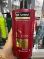 TRESemmé Keratin Smooth Shampoo With Marula Oil 700Nl. 