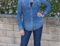 Levi's Women's Western Denim Shirt Classic Fit Long Sleeve Button-Up Cotton Blend Western Shirt. 