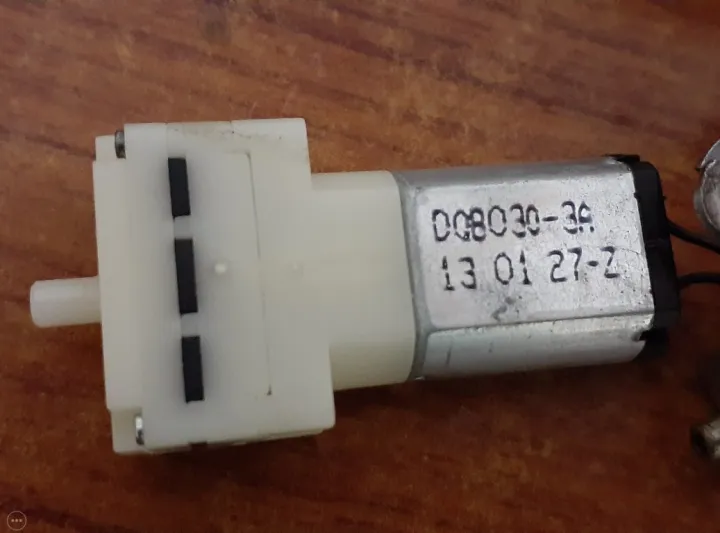 Mini%20DC%202v%20,3V%20%20DQBO-3A%20Small%20Motor%20Pump%20Water%20Pump%20Motor%20Vacuum%20Cleaner%20%20Mini%20Self-priming%20Water%20Pump%20Vacuum%20Suction%20Water%20Pump%20for%20Robot-0%20-%20Image%204