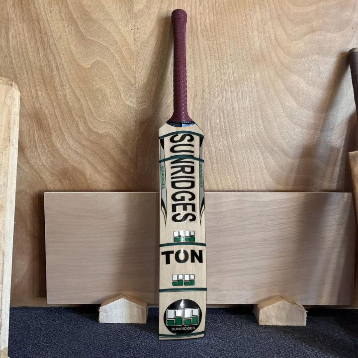 Softball Cricket Bat Low Weight