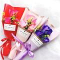 Red Soap rose bouquet Beautiful Small Artificial flowers Hand holding flower for Home decoration Party guests gift Valentine's Day gift Wedding decoration Valentine's Day. 