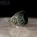 Men's new inlaid sea blue ring European and American fashion retro ring. 