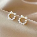 1 Pair Bowknot Pearls Girls Fashion Jewelry Mini Bridal Stud Earrings Ladies Wedding Elegant Party French Retro Women Korean INS. 