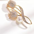 Brooch Rhinestone Tulip Flower Brooch Anti-glare Suit Brooch Collar Pin Jewelry. 