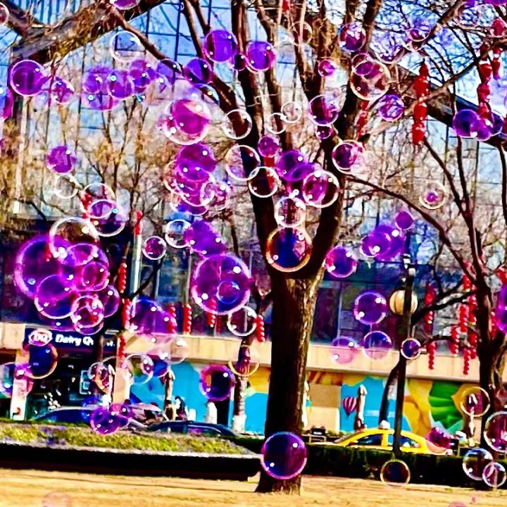 Bubble%20Gun%20Fully%20Automatic%20Big%20Bubble%20Blower%20Purple%20Bubble%20Blue%20Bubble%20Machine%20Children's%20Light%20Toy%20Boys%20and%20Girls%20Gift%20-%20Image%206