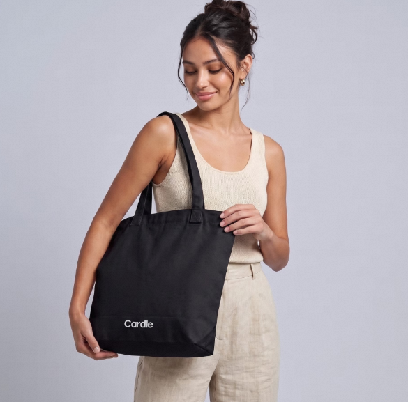 Essential%20Tote%20Bags%20-%20Image%206