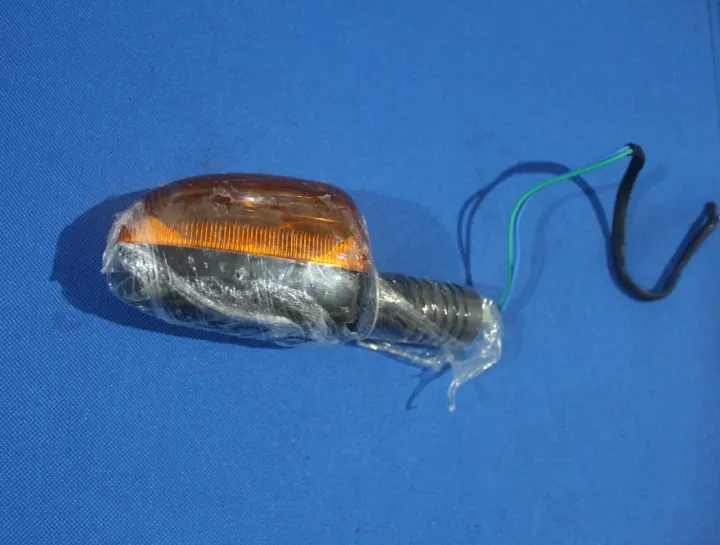 TVS%20STAR%20CITY%20%20FRONT%20(%20RIGHT)%20SIDE%20SIGNAL%20LIGHT%20FULL%20SET%20-%20Image%205