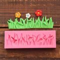 Cake Decorating Grass Mold - Green. 