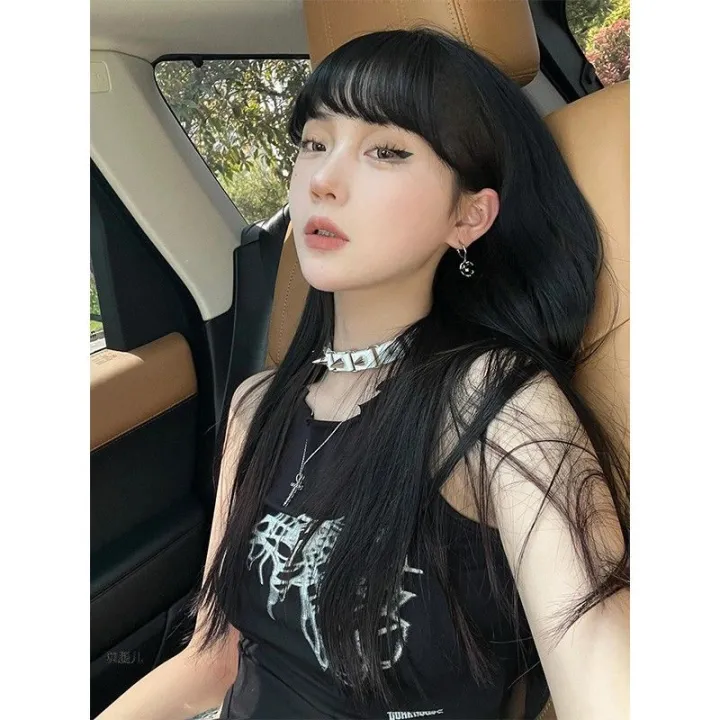 High-End%20Design%20Lace-up%20American%20Vintage%20Punk%20Style%20Sleeveless%20Cold-Shoulder%20Camisole%20Niche%20Asymmetric%20Top%20for%20Women%20-%20Image%205