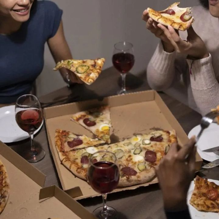 Cardboard%20Pizza%20Box%2020%20pcs%20(10%20Inches%20X%20%2010%20Inches%20X%20%202%20Inches)%20/%20Pizza%20Boxes%20for%20Restaurant%20/%20Cardboard%20Paper%20Pizza%20Trays%20Holder%20Pizza%20Containers%20-%20Image%208