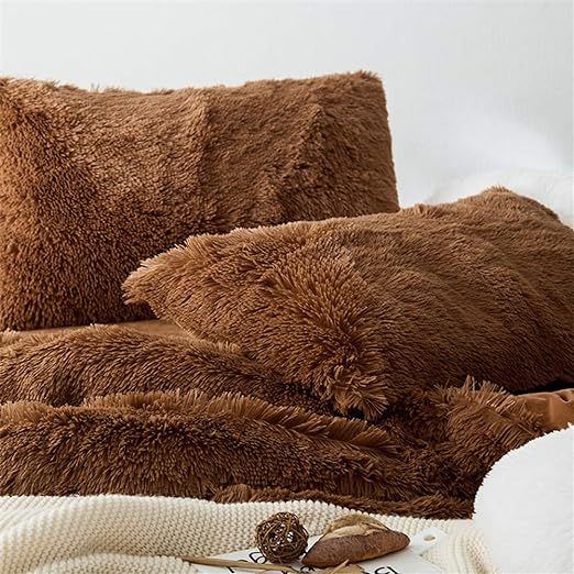 3%20In%201%20Fur%20Bed%20Sheet%20Set%20/%20Faux%20Fur%20Shaggy%20Comfortable%20Blanket%20(Without%20Padding)%20Home%20Decor%20Luxury%20Bedding%20Set%20Throw%20Rug%20Brown%20Color%20-%20Image%203