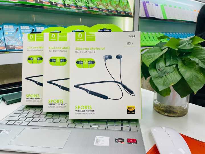 Denmen%20Bluetooth%20Headphone%20DL09%20Black%20Wireless%20Headset%20Hifi%20Earphones%20Neckband%20-%20Image%208