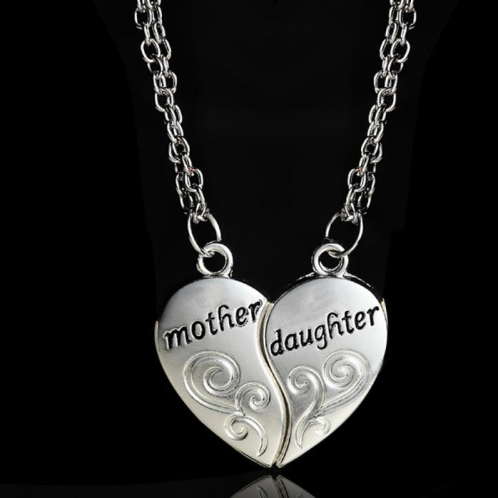 Engraved%20Mother%20and%20daughter%20necklace%20Handmade%20Stylish%20Elegant%20Mother's%20necklace%20Dainty%20Fashion%20Mom%20necklace%20for%20Mother-daughter%20bonding%20Family%20events%20Gift%20for%20new%20moms%20Daily%20wear%20Special%20occasions%20-%20Image%205