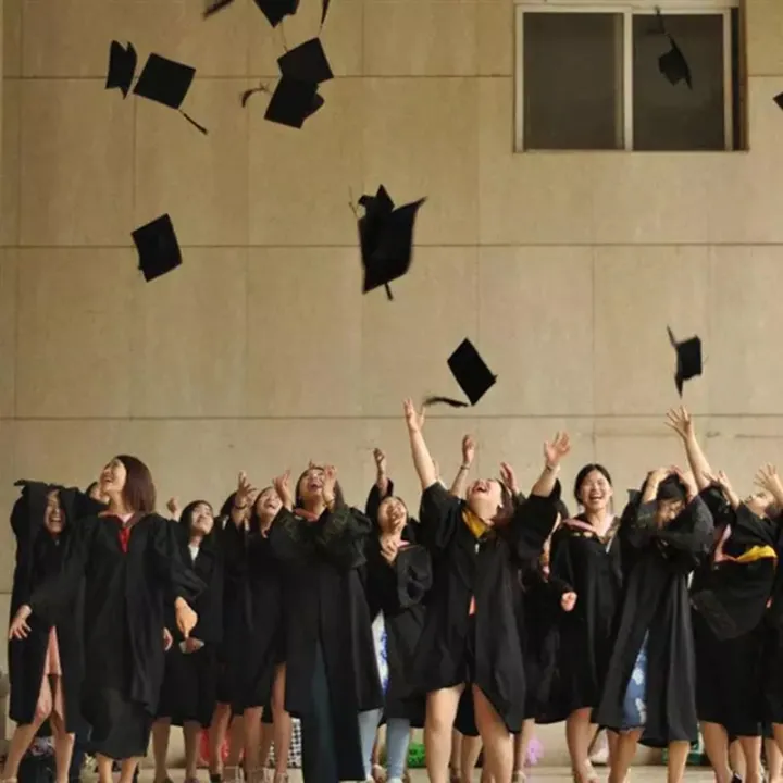 NEW%20High%20Quality%20Adult%20Bachelor%20Graduation%20Caps%20With%20Tassels%20For%20Graduation%20-%20Image%203