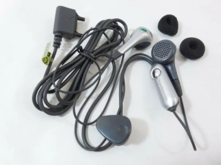 K800i%20Sony%20Ericsson%20Vintage%20Mobile%20%20Mint%20Condition%20-%20Image%203