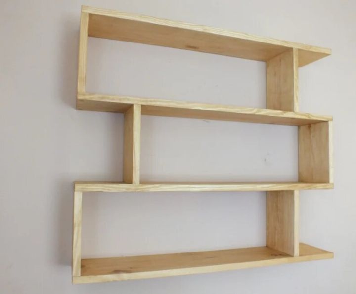 Modern%20bookshelf%20made%20of%20solid%20pine%20%7C%20Wall%20hanging%20funky%20shelf%7C%20Minimalistic%20beautiful%20shelf%20-%20Image%204