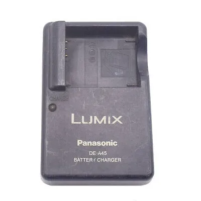 Panasonic%20LUMIX%20DE-A45%20Charger%20for%20CGA-S007A%20Li-Ion%20Battery%20-%20Image%202