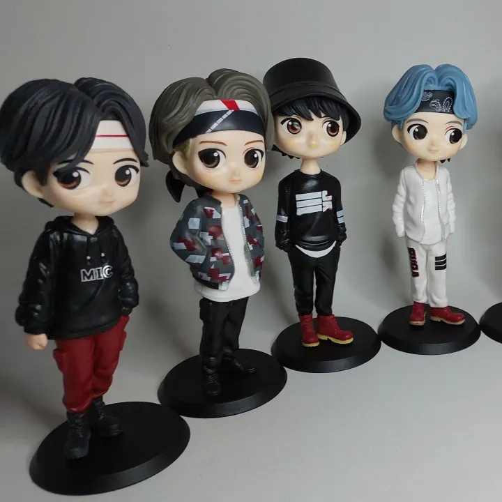 BTS%20K%20POP%20Singers%20Figures%20&%20Pieces%20Set%20-%20Image%202