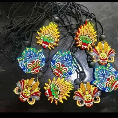 Sri%20Lankan%20Hand%20Made%20Hand%20Paint%20Mask%20Necklace%20Collectable%20HandCraft%20-%20Image%204