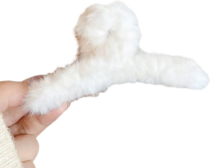 Fluffy%20Hair%20Clips%20for%20ladies%20-%20Image%203